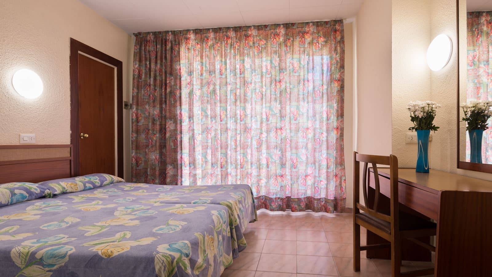 rooms-single-room