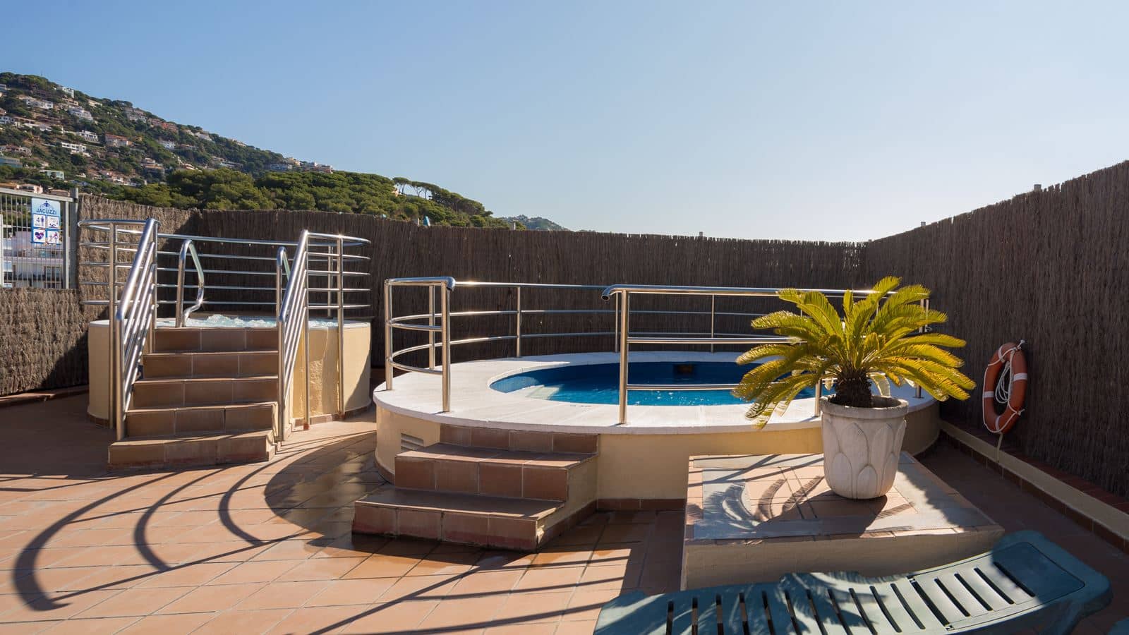 pools-outdoor-pool