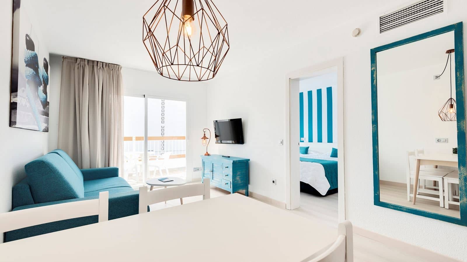 rooms-apartment-balcony-or-terrace