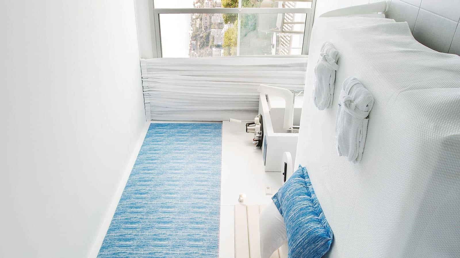rooms-premium-side-sea-view