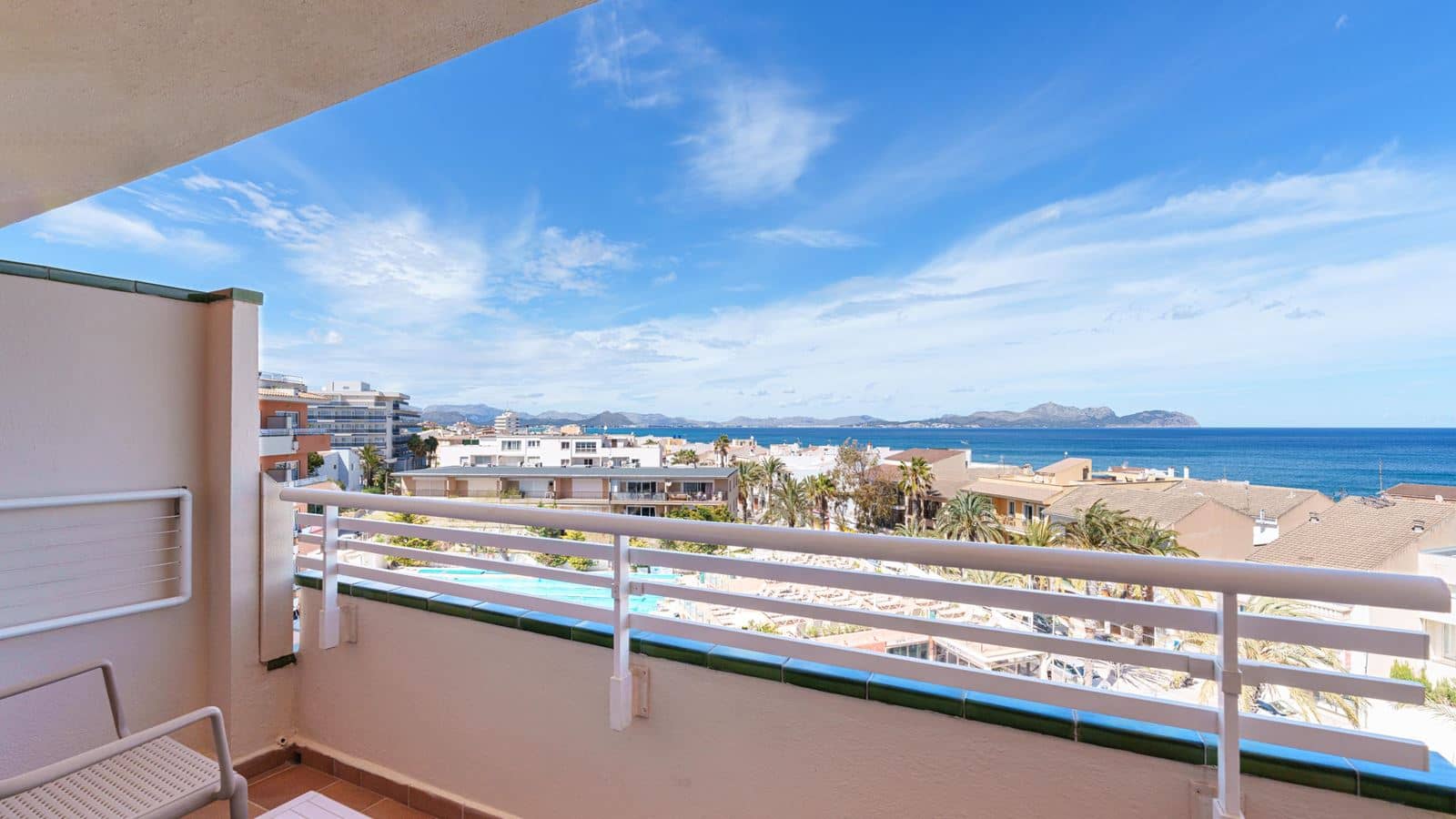 rooms-double-seaview--balcony-or-terrace