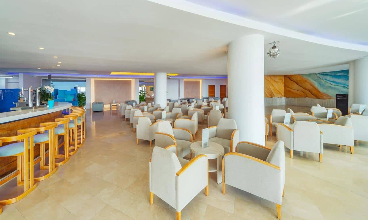 restaurants-restaurant