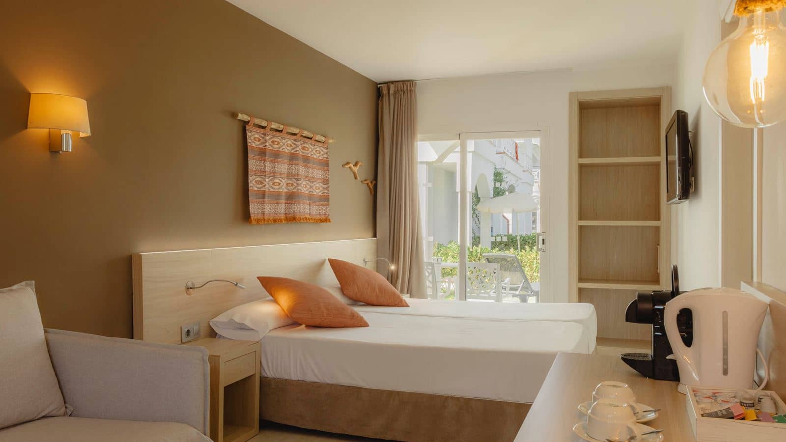 rooms-room-superior-premium-private-garden