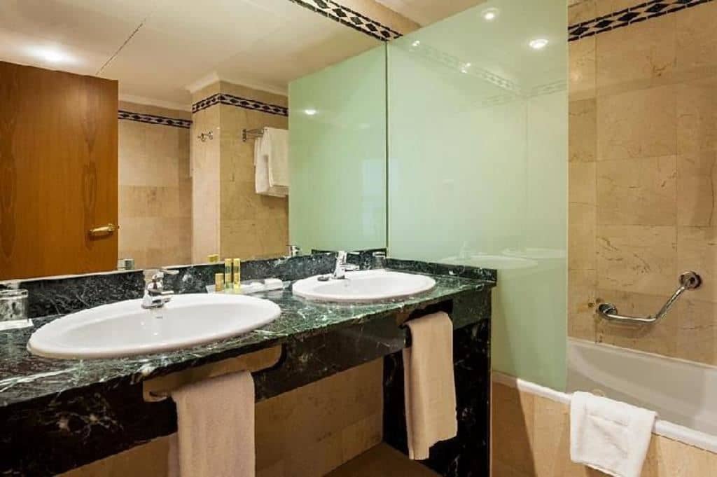 rooms-room-double