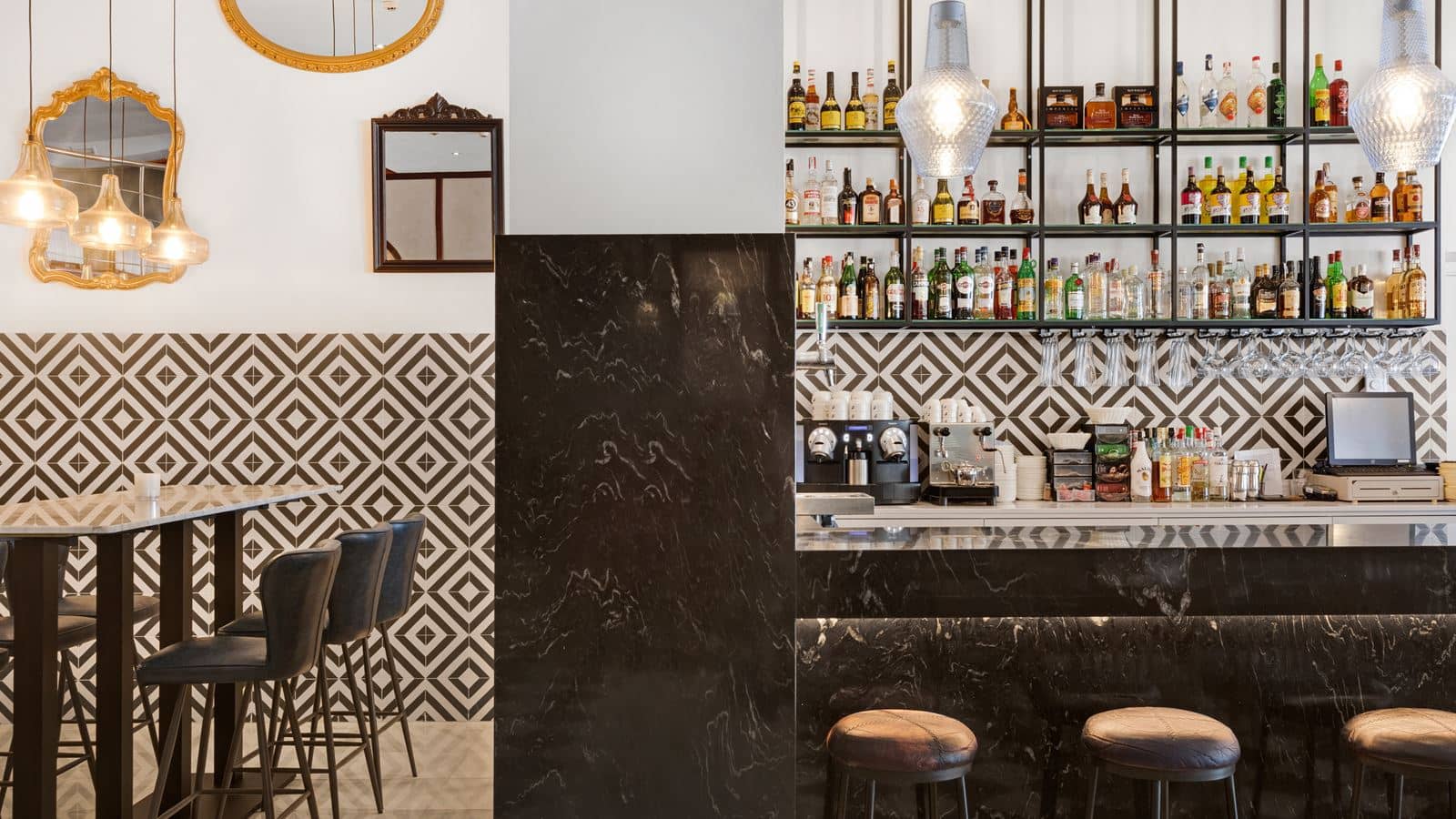 bars-bar-salón