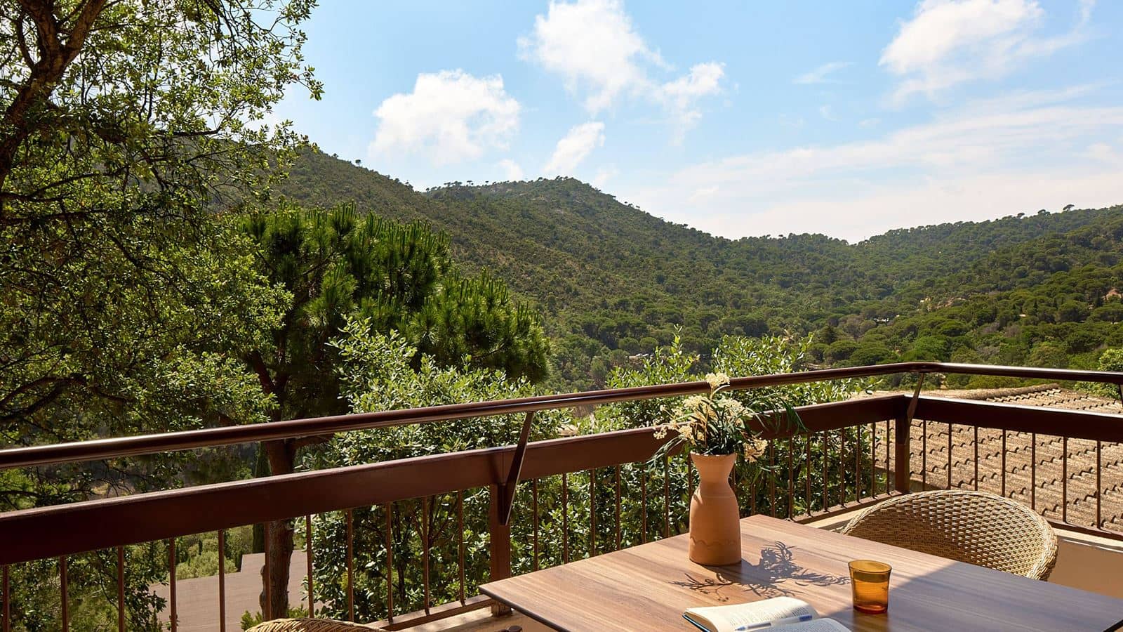 rooms-suite-zel-garden-view-with-kitchen