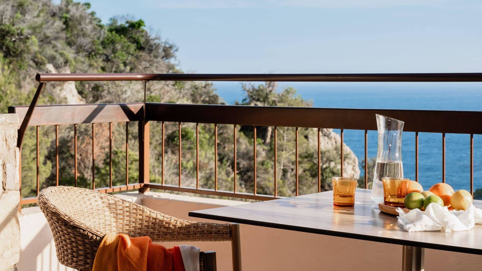rooms-suite-zel-mediterranean-view-with-kitchen