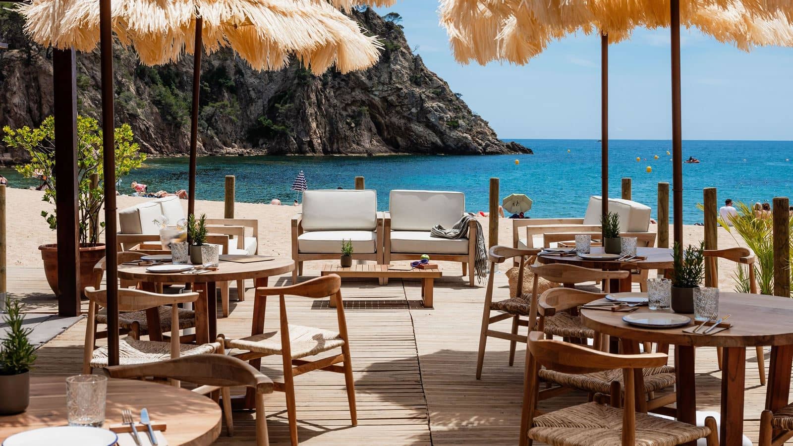 bars-parda-beach