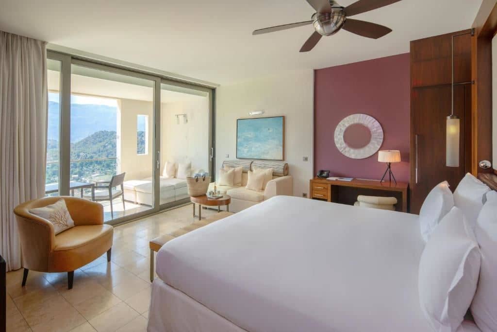rooms-grand-deluxe-mountain-view