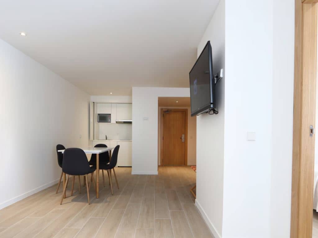 rooms-family-room