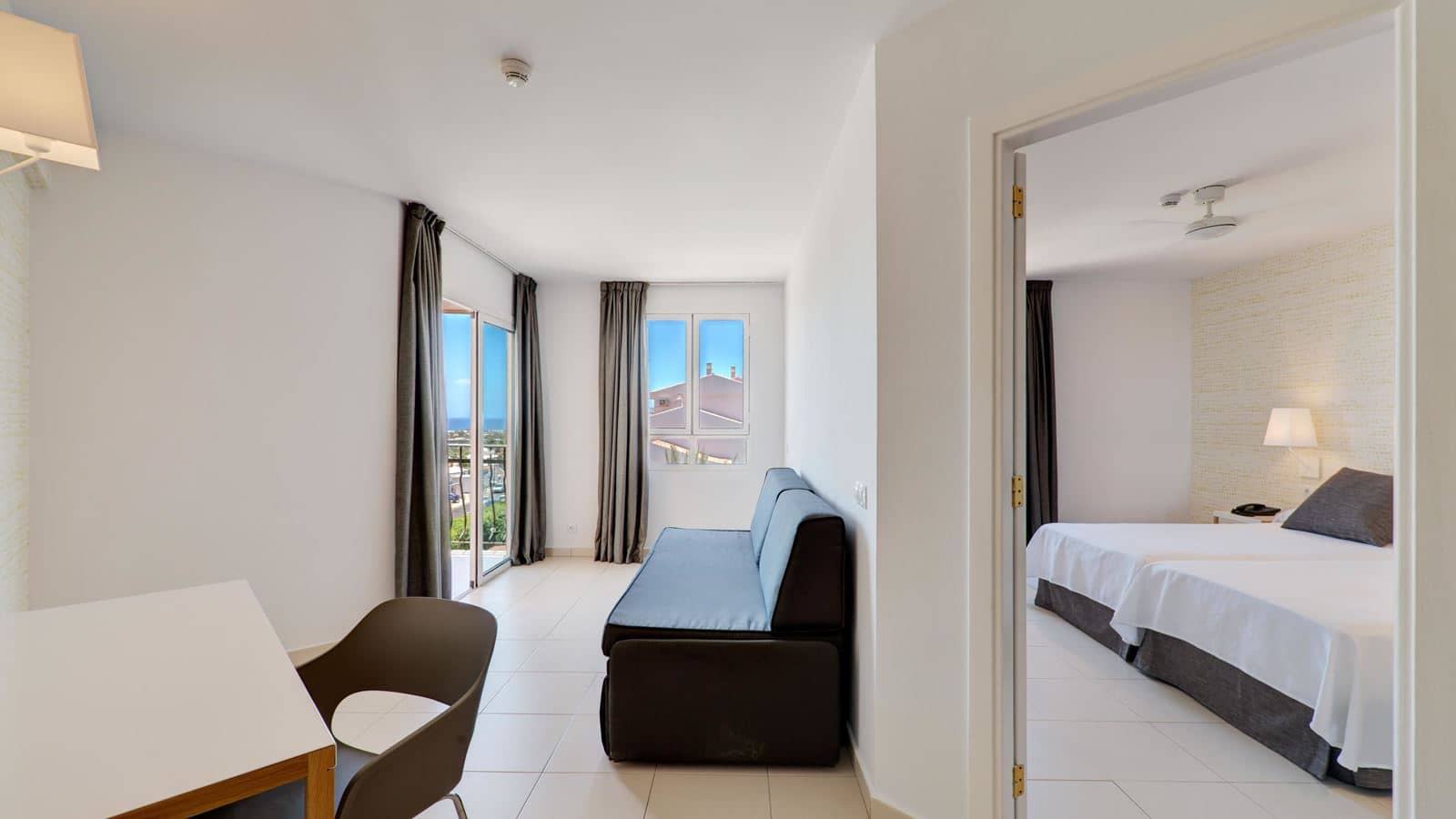 rooms-family-room