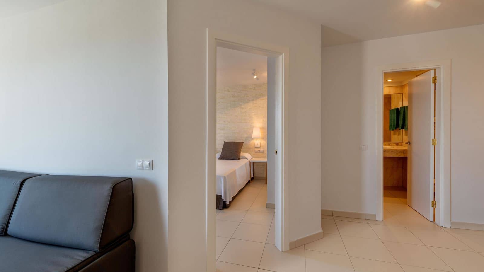 rooms-family-room