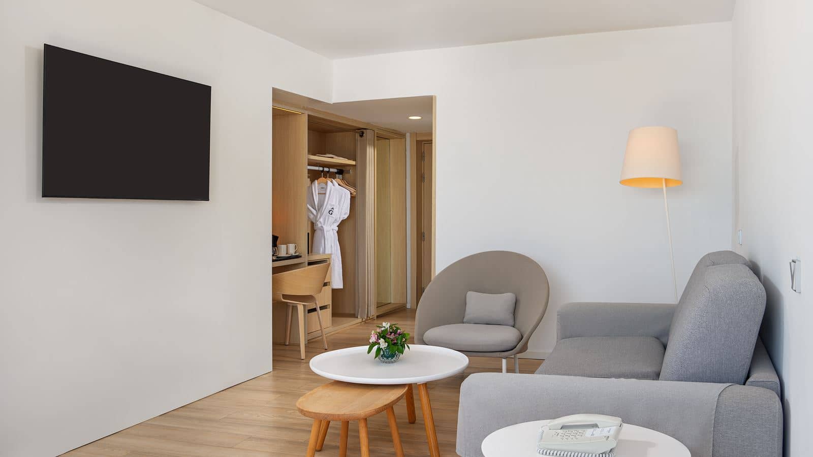 rooms-suite-duplex-premium-sea-view-with-balcony