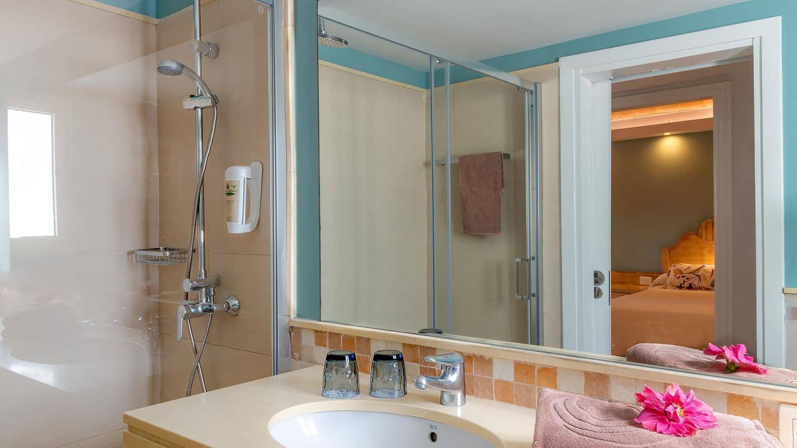 rooms-two-bedroom-superior-bungalow-balcony-or-terrace