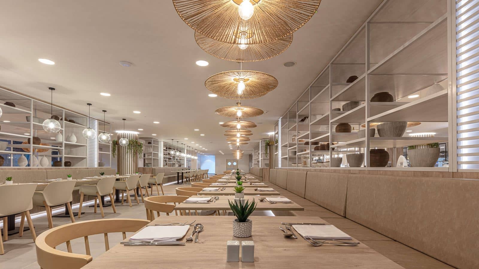 restaurants-food-market