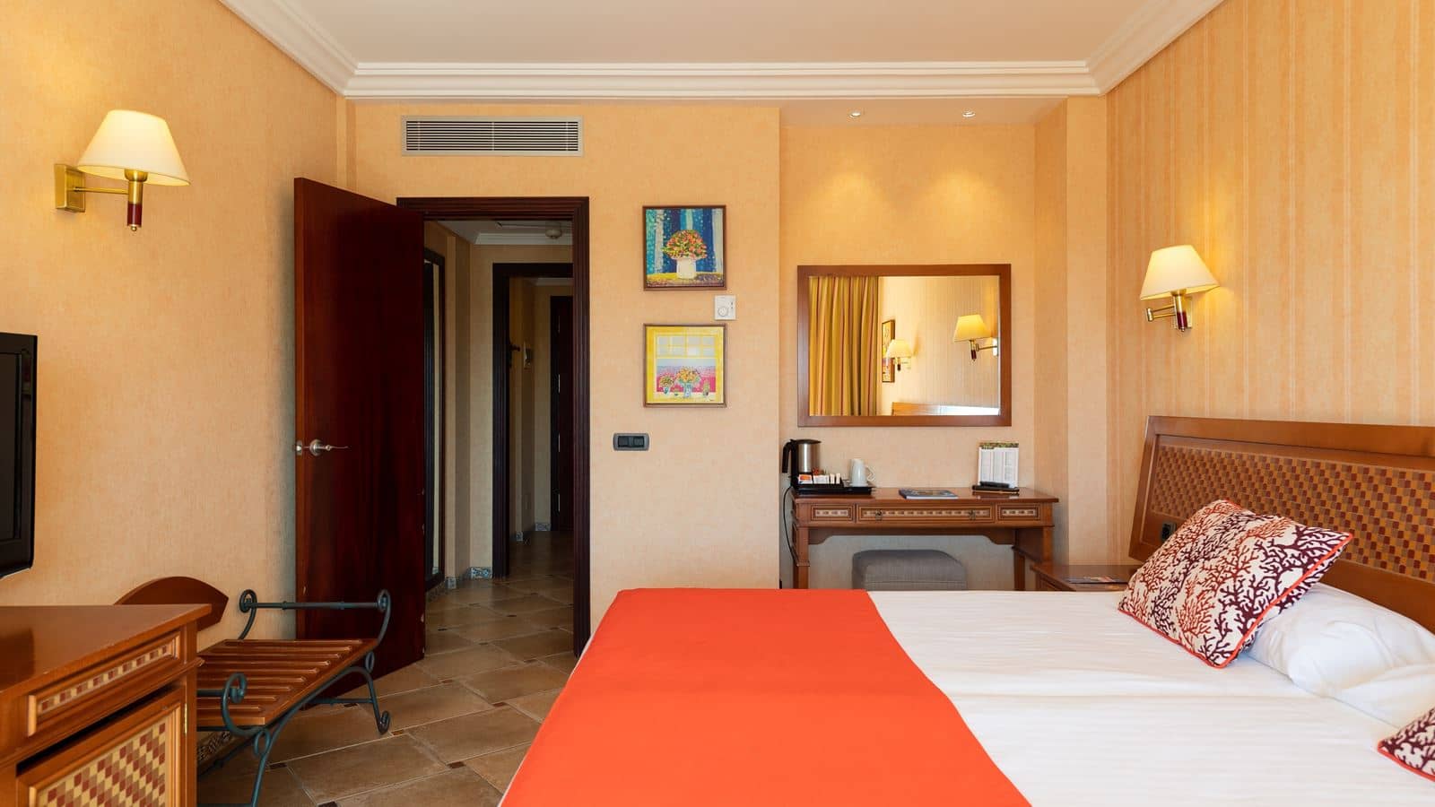 rooms-twin-standard-room-balcony-or-terrace