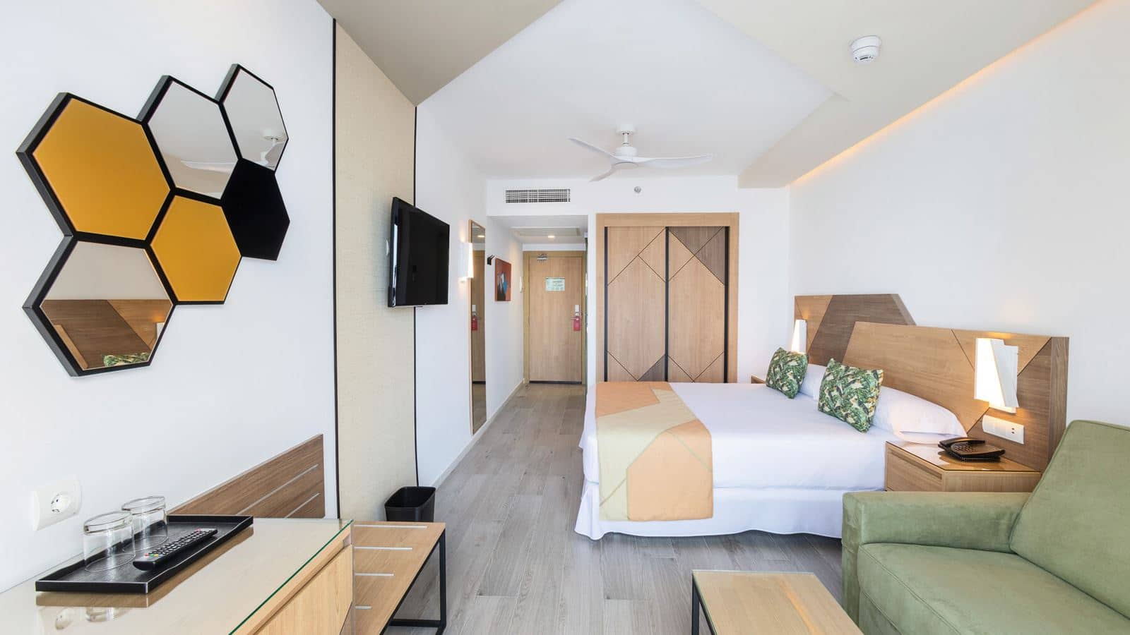 rooms-double-standard-room-balcony-or-terrace