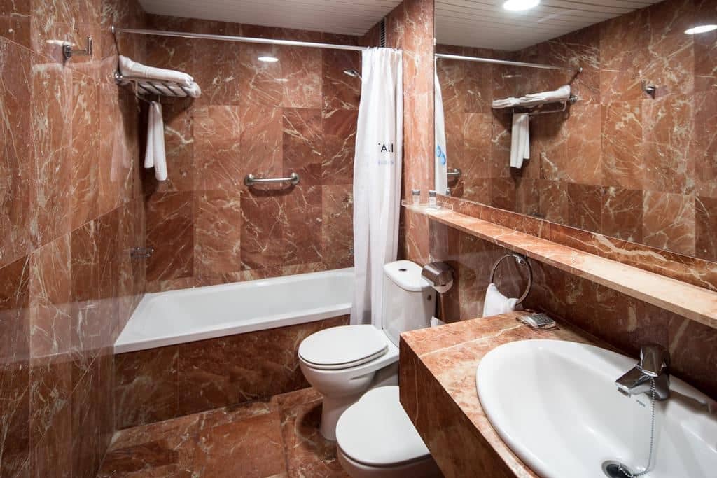 rooms-family-room-premium