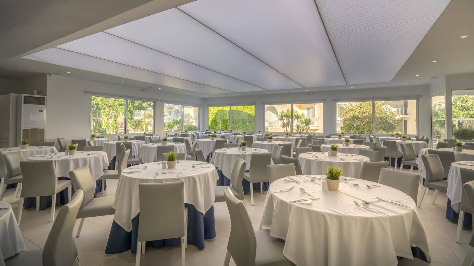 restaurants-restaurant
