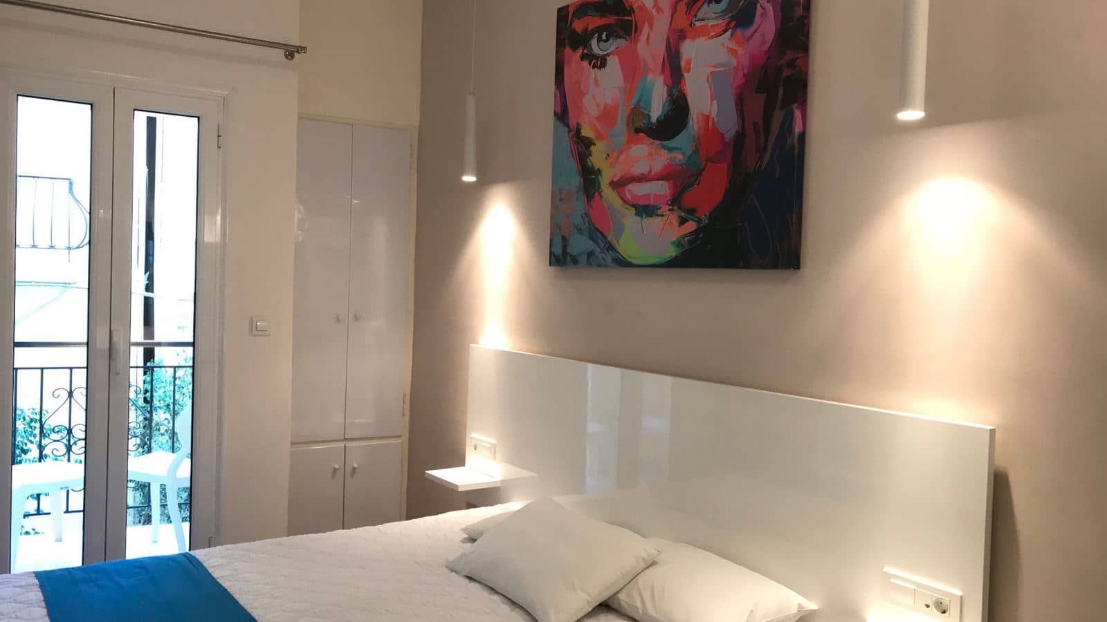 rooms-single-room