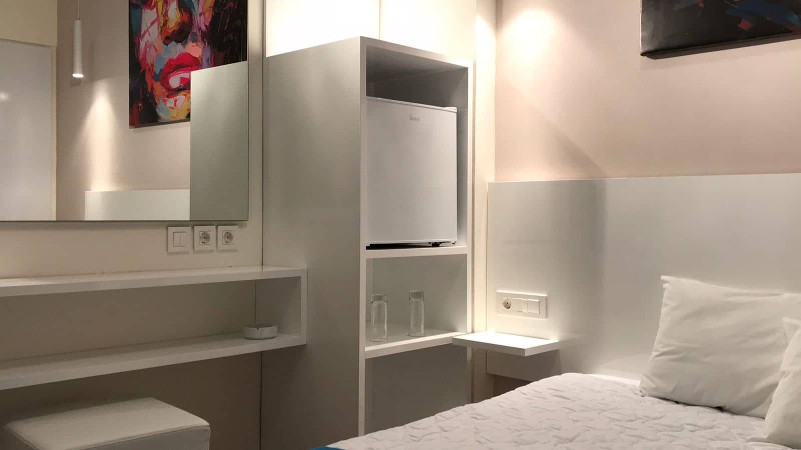 rooms-single-room