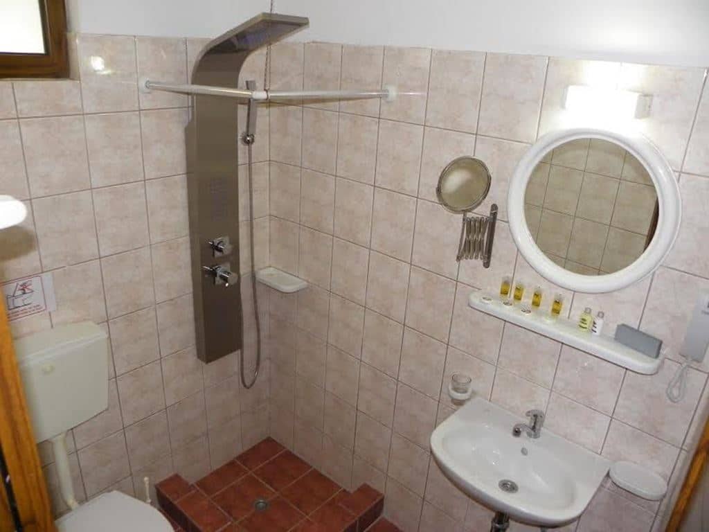 rooms-deluxe-studio