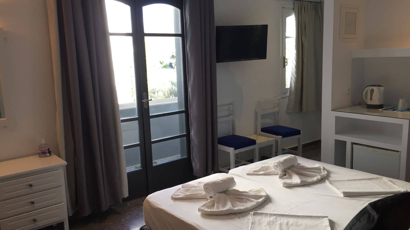 rooms-single-room