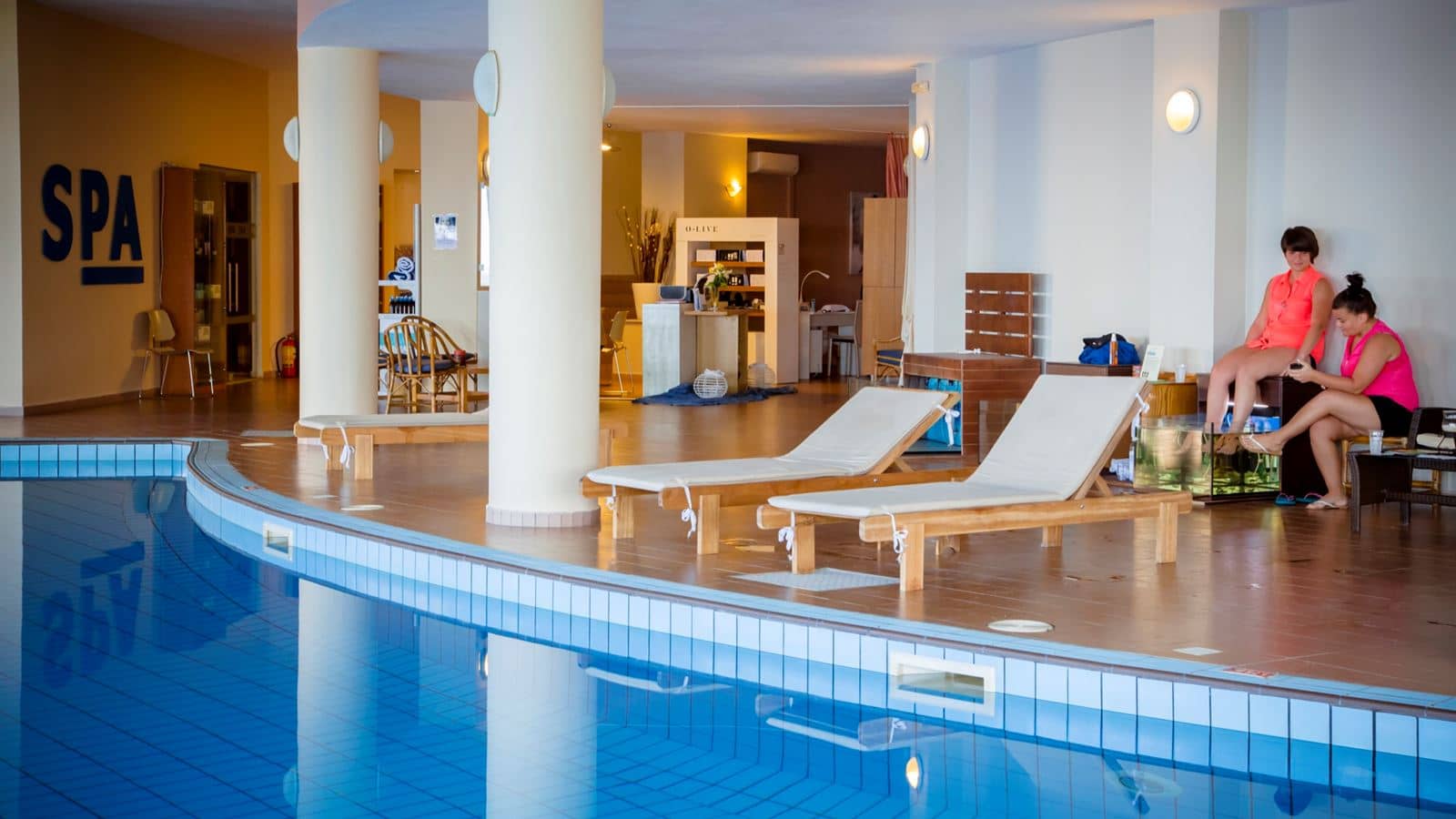 pools-indoor-pool