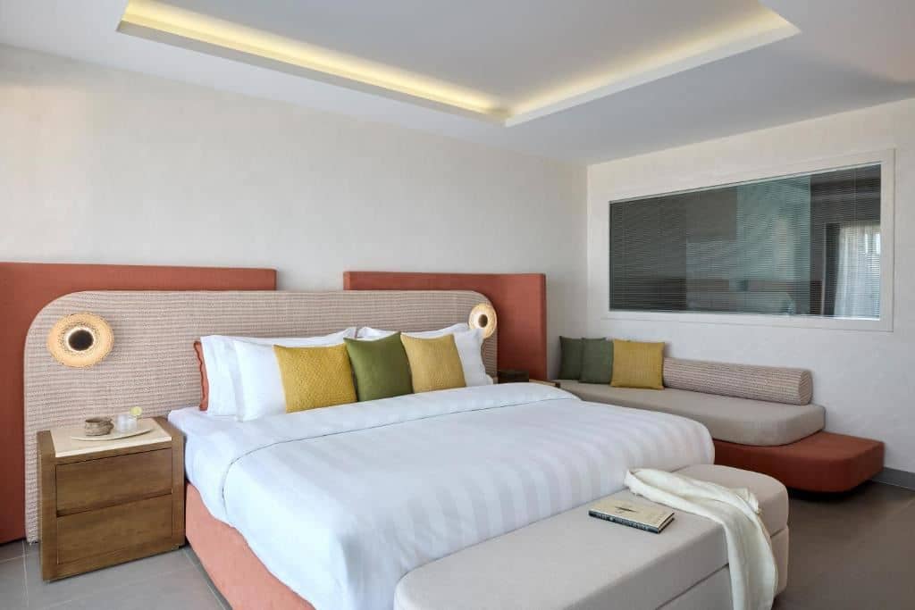 rooms-superior-deluxe-room-sea-view