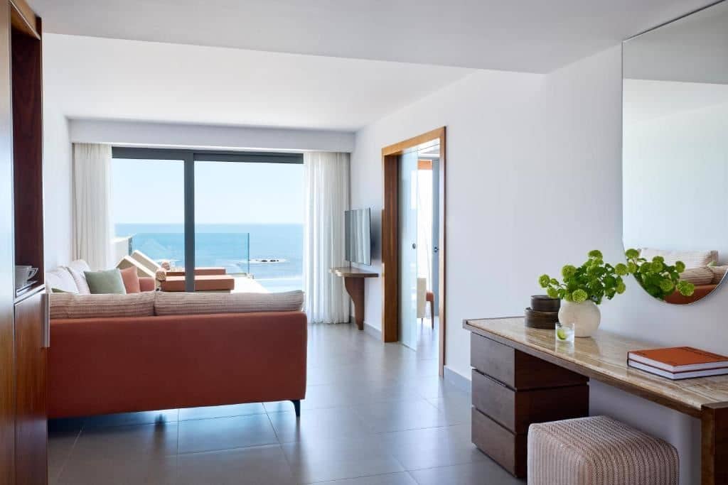 rooms-executive-suite-with-private-pool--sea-view