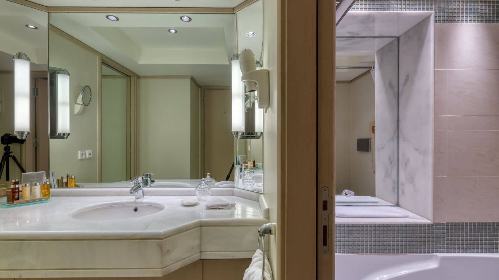 rooms-executive-park-suite