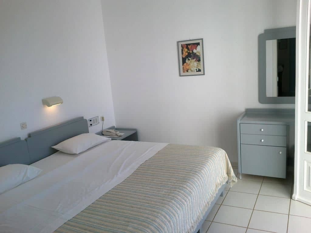 rooms-apartment-1-bedroom-seaview
