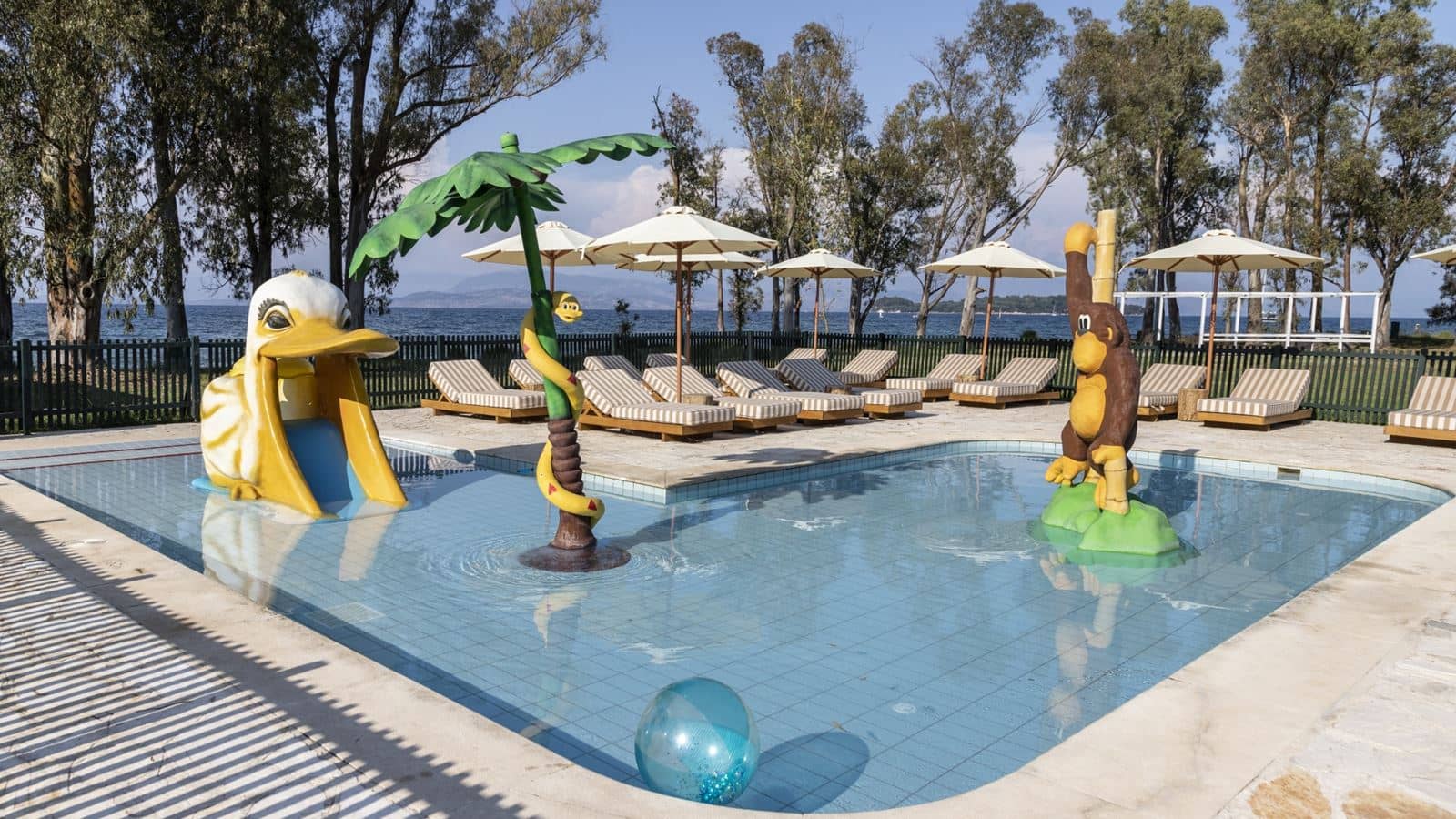 pools-outdoor-childrens-pool