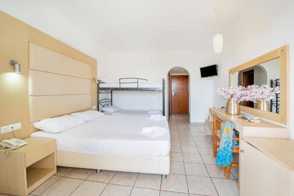 rooms-family-room