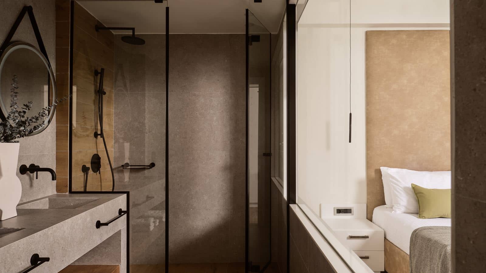 rooms-premium-deluxe-room