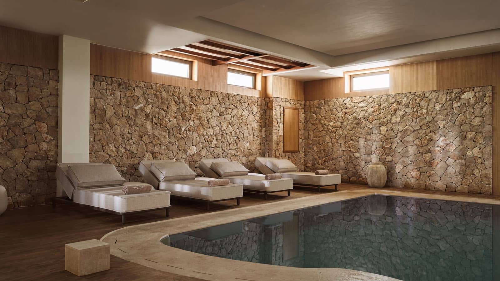 pools-indoor-pool