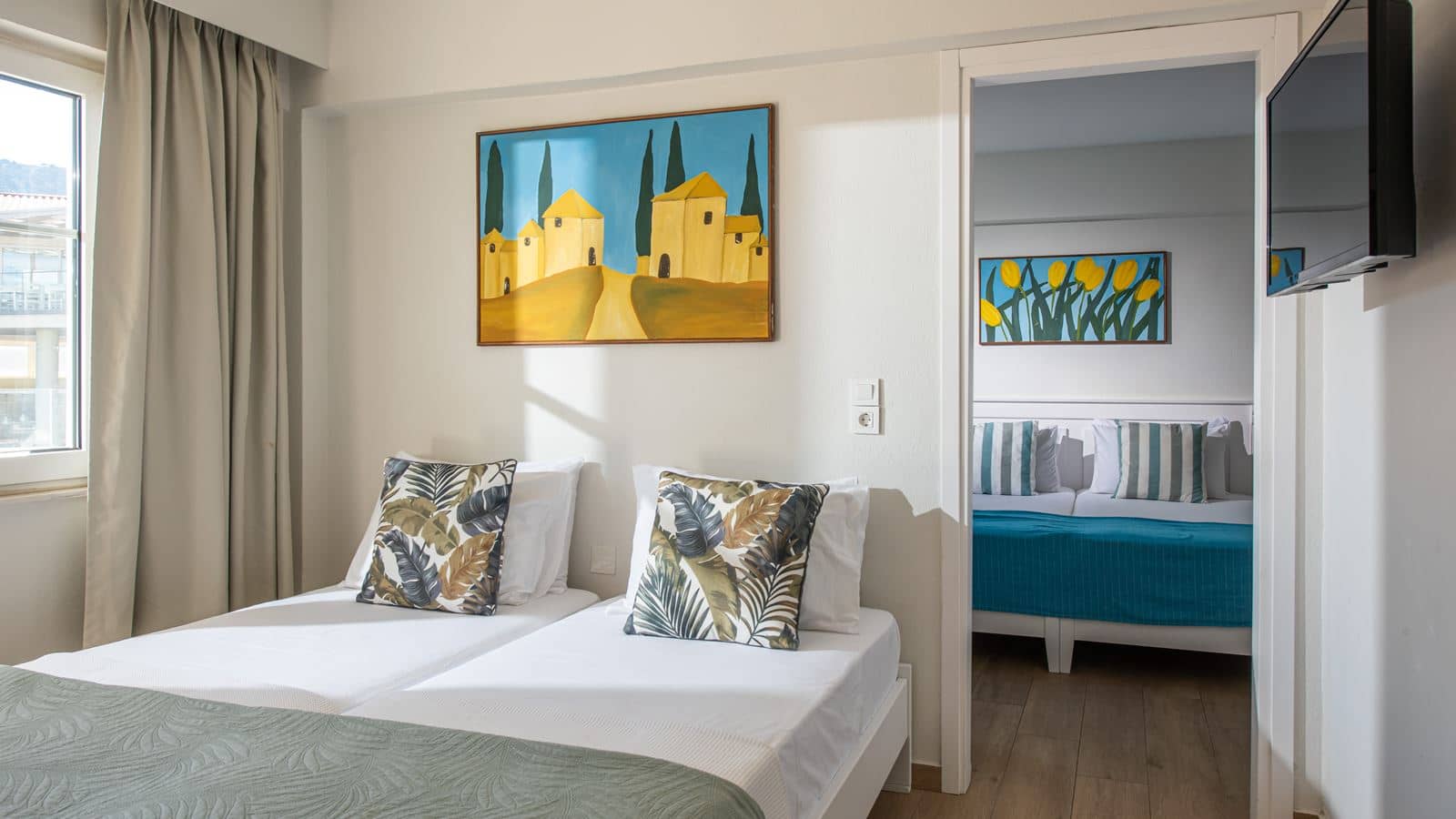 rooms-family-room