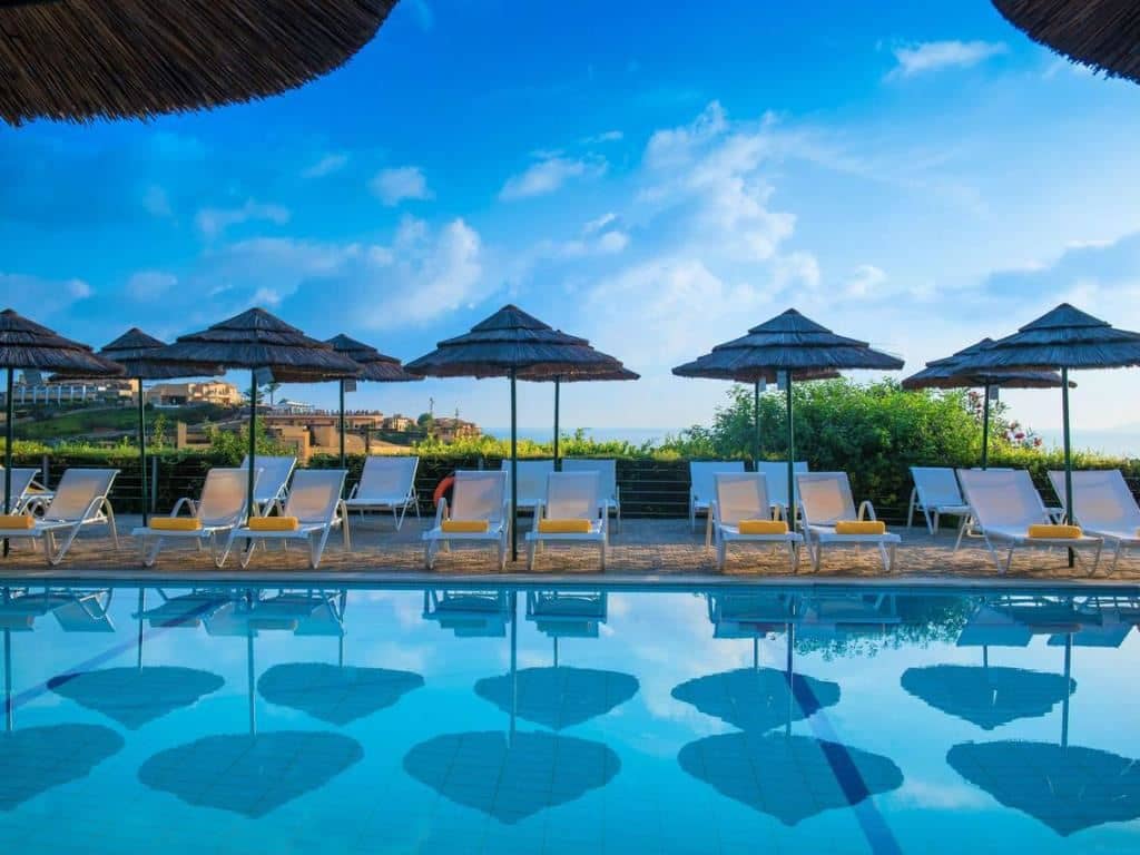 pools-outdoor-pool