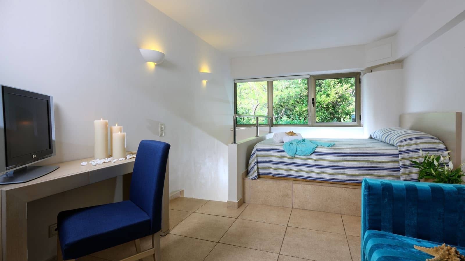 rooms-family-room