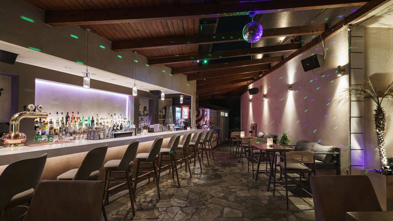 bars-main-bar