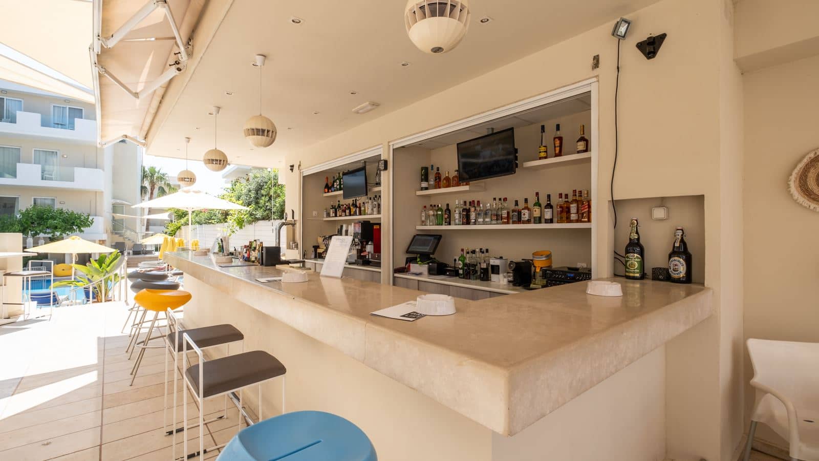bars-pool-bar