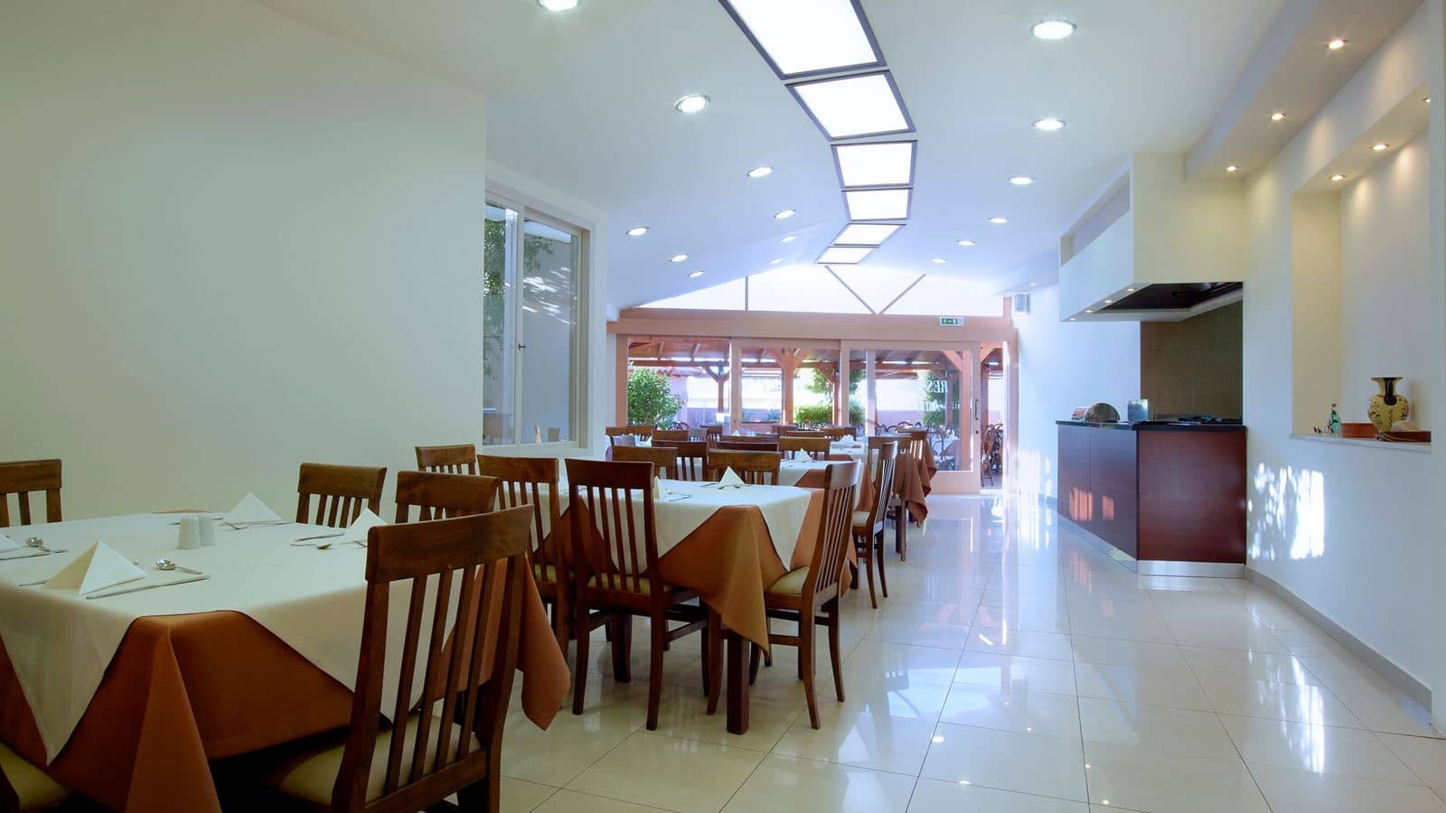 restaurants-main-restaurant