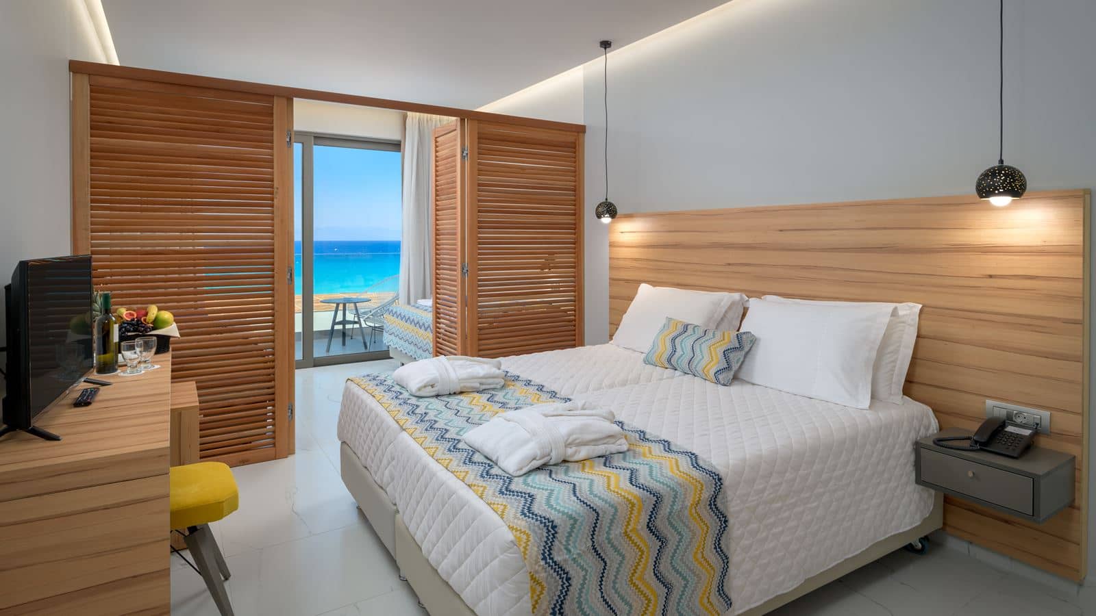 rooms-family-superior-sea-view-balcony-or-terrace