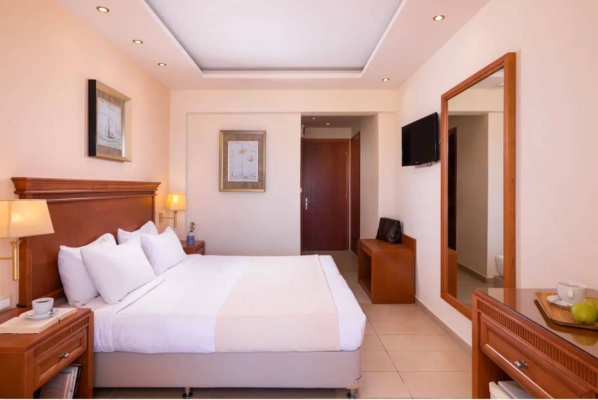 rooms-deluxe-double-or-twin-room-sea-view