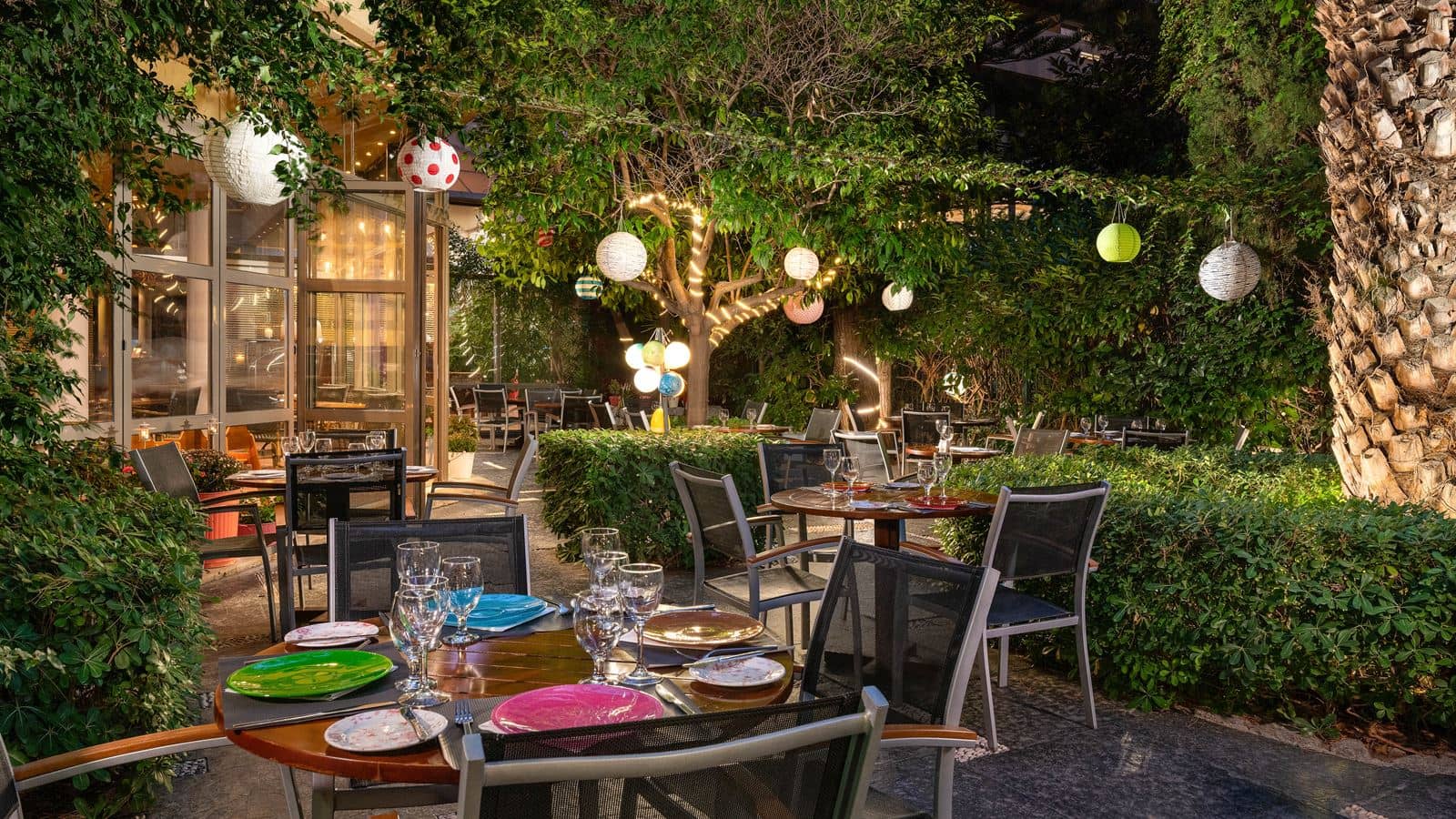 restaurants-dionysos-grill-restaurant