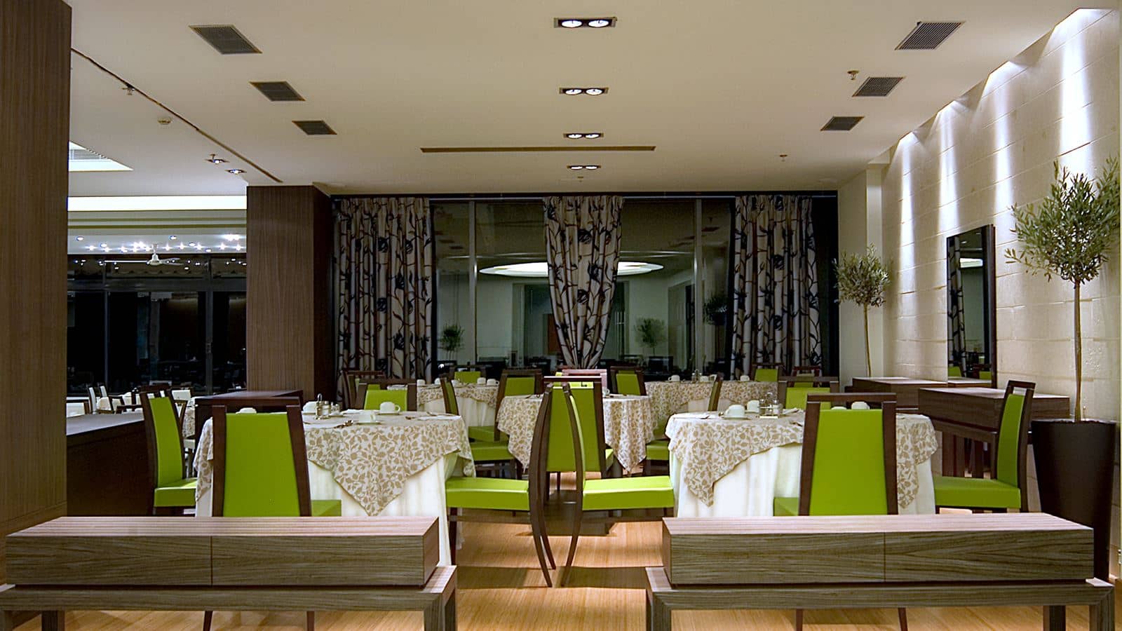 restaurants-elaia-main-restaurant