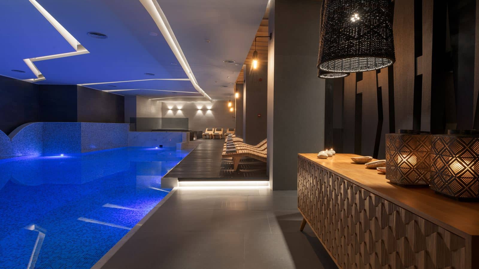 pools-indoor-pool