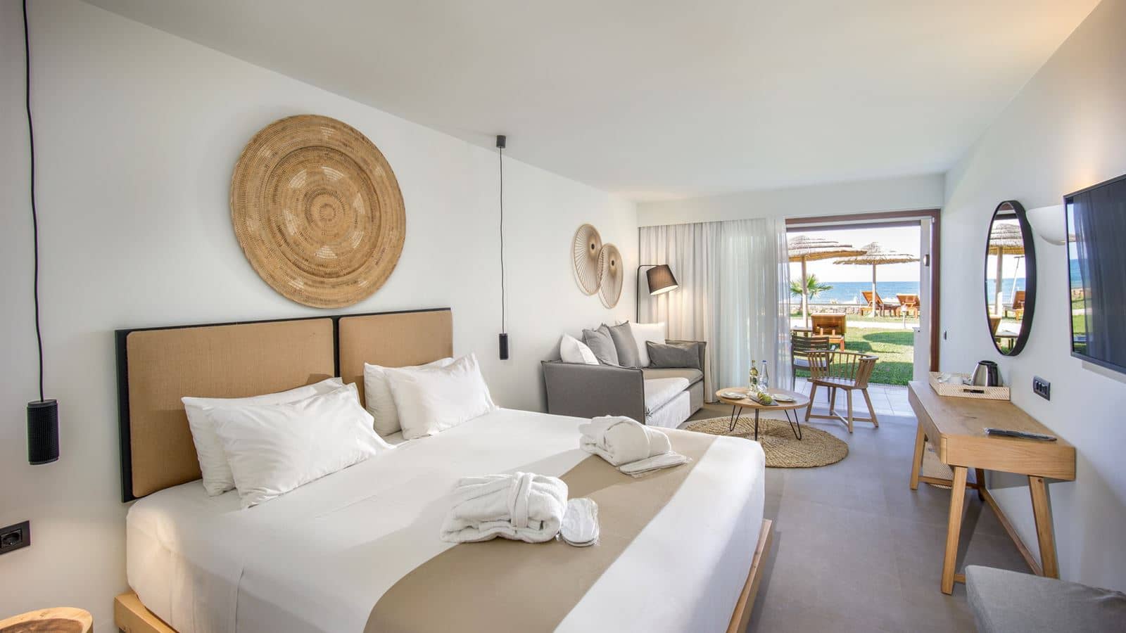rooms-bungalow-pool-front-or-sea-view