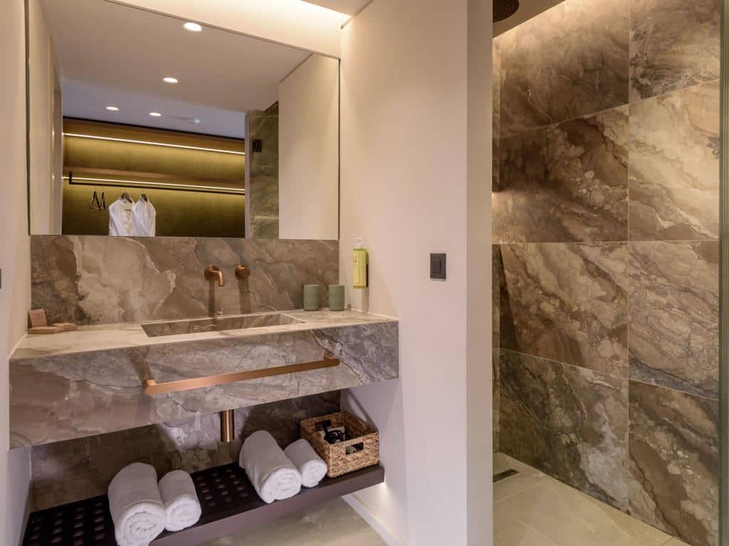 rooms-junior-suite-garden-view