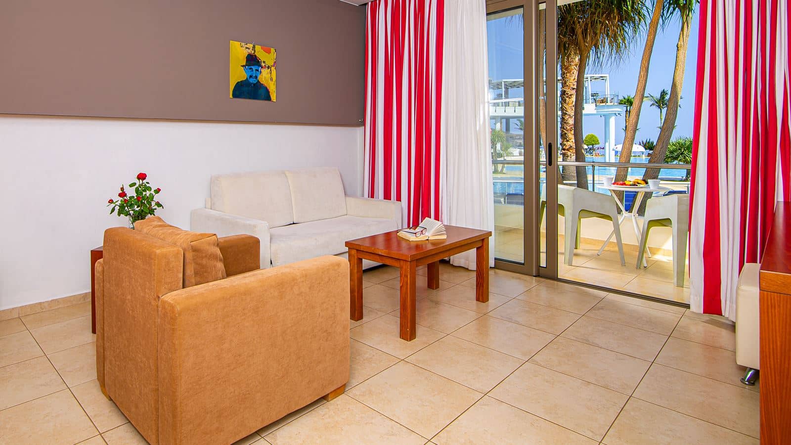 rooms-deluxe-room-pool-view